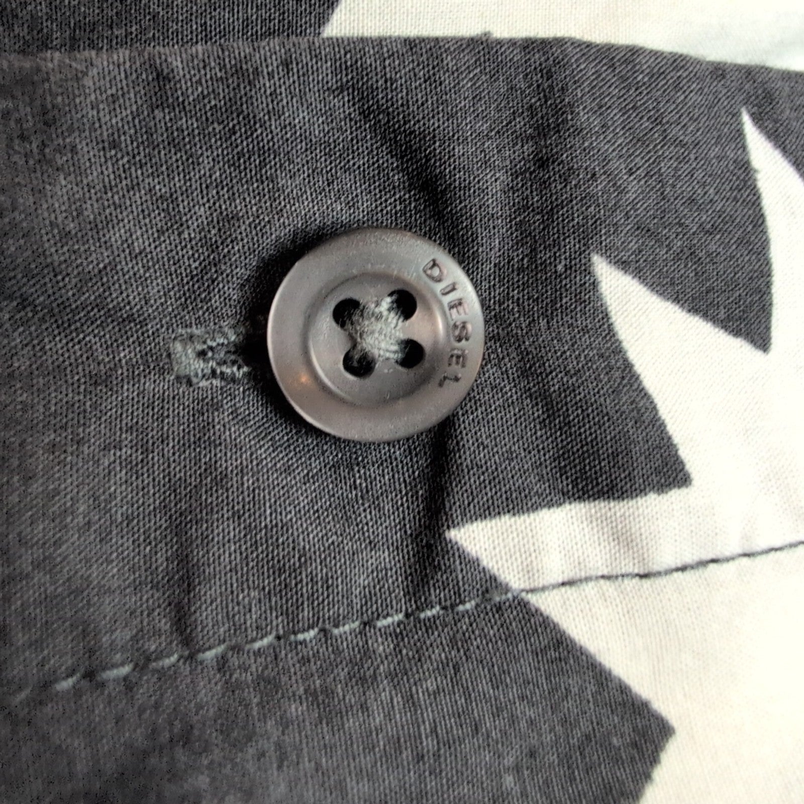 Chemise Diesel modèle D78 manches courtes motif explosion Bam Boom M