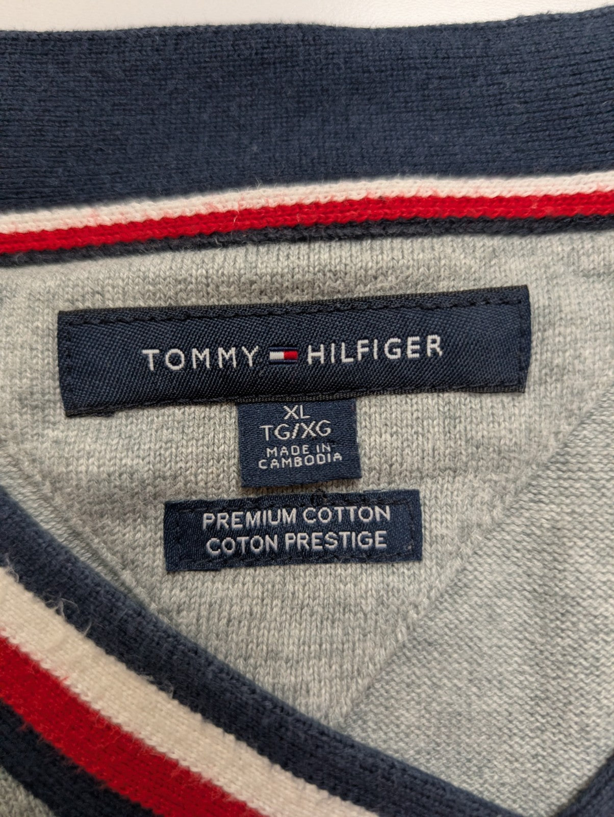 Pull Tommy Hilfiger - Col V - Gris - Taille XL/XXL