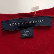 Pull Femme Tommy Hilfiger Col V Losanges Rouge - Détails Dorés  Taille L