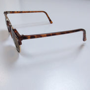 Lunettes de soleil Bar-On – Monture Métal Doré et Branches Effet Bois