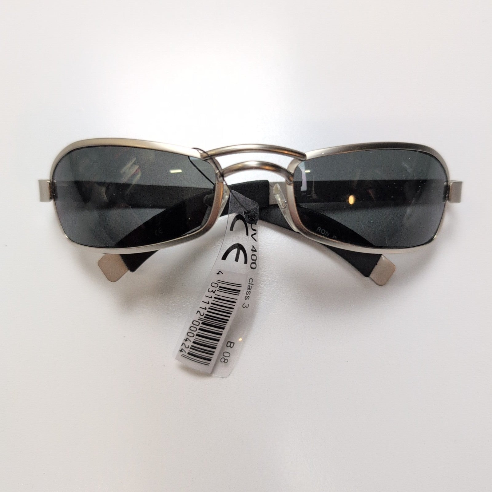 Lunettes de soleil Y2K Rectangulaires Gris Satiné Branches Larges Robustes
