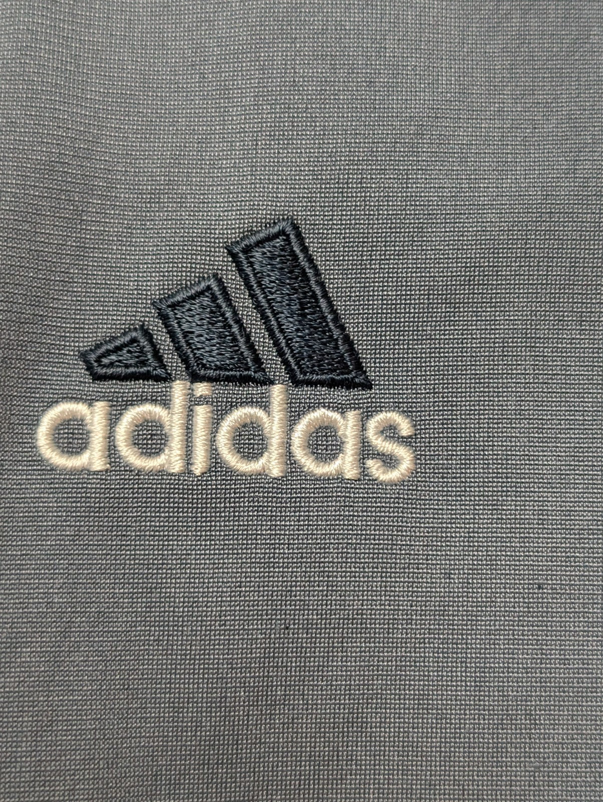 Veste Adidas Grise Taille XL (Taille Grand - voir mesures) Zips Poignets Sport