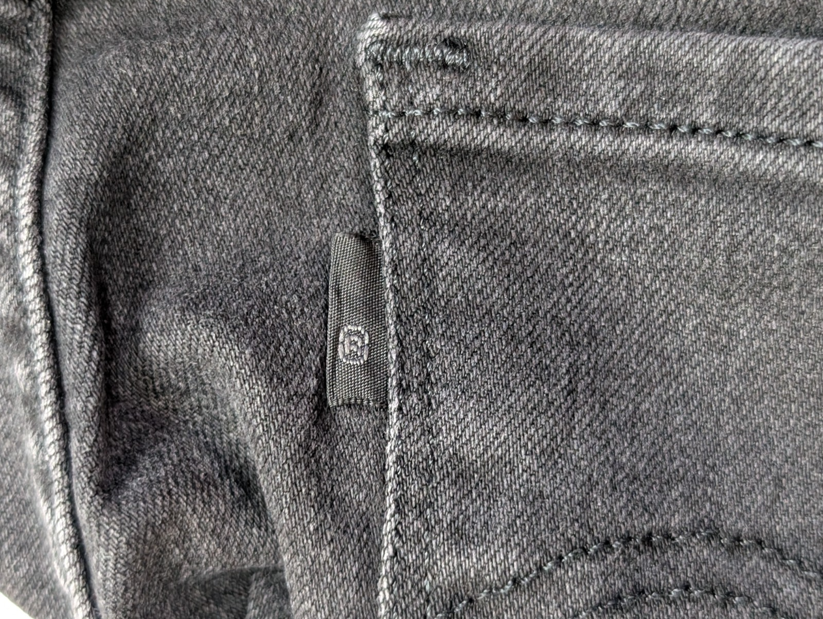 Jean Levi's 505 Femme Noir Straight Ultra Stretch W32 L34 T42 Vintage 🌟👖