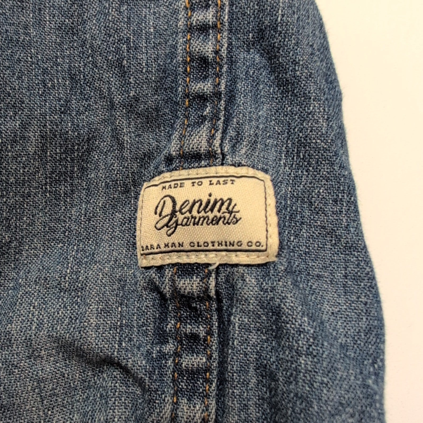 Chemise Zara Man western L denim bleu boutons pression manches longues