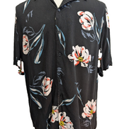 Chemise Hawaïenne NO BOUNDARIES Noire Fleurie Blanche - Taille L