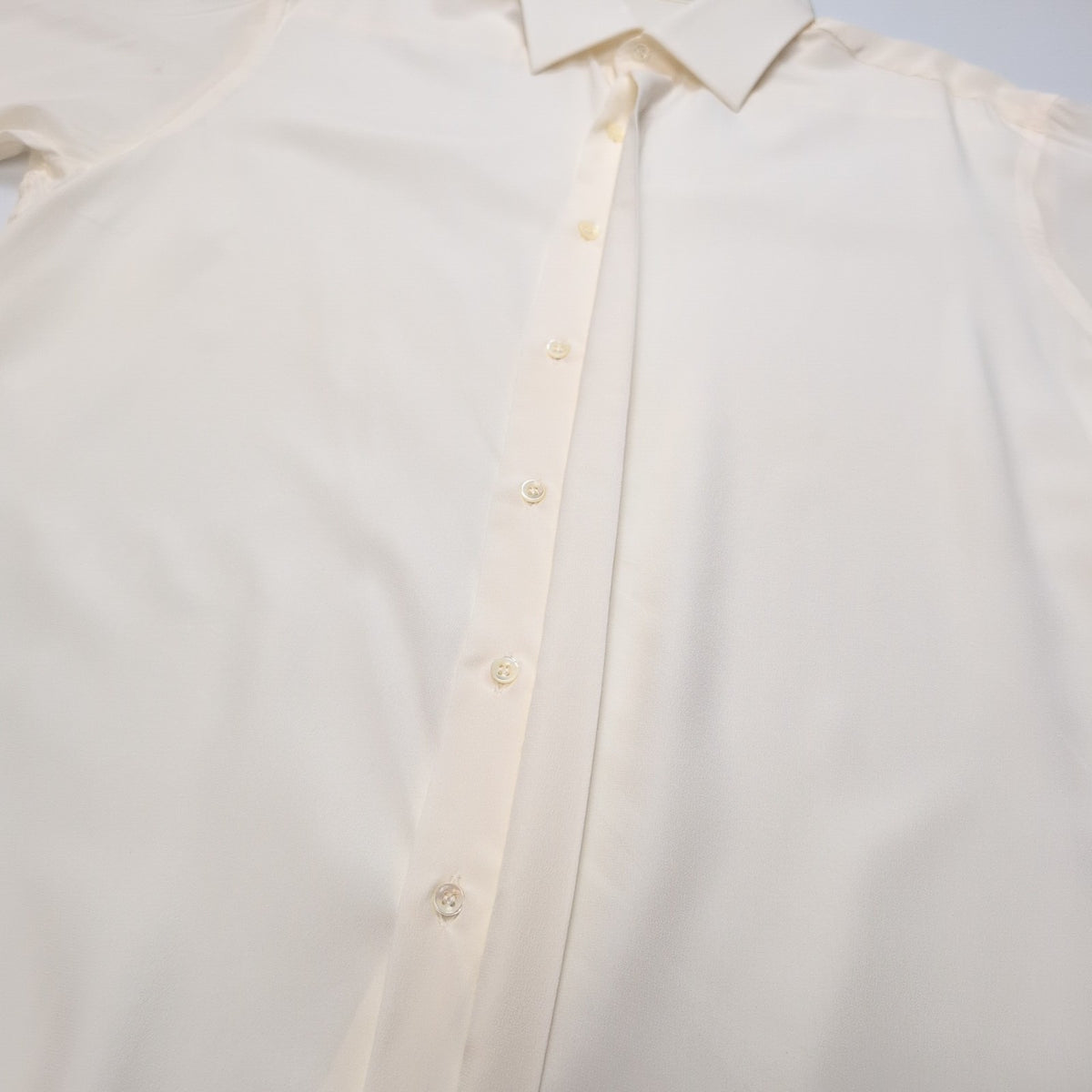Chemise Ingram Made in Italy M/L 100% Soie Poignets Mousquetaire Blanche
