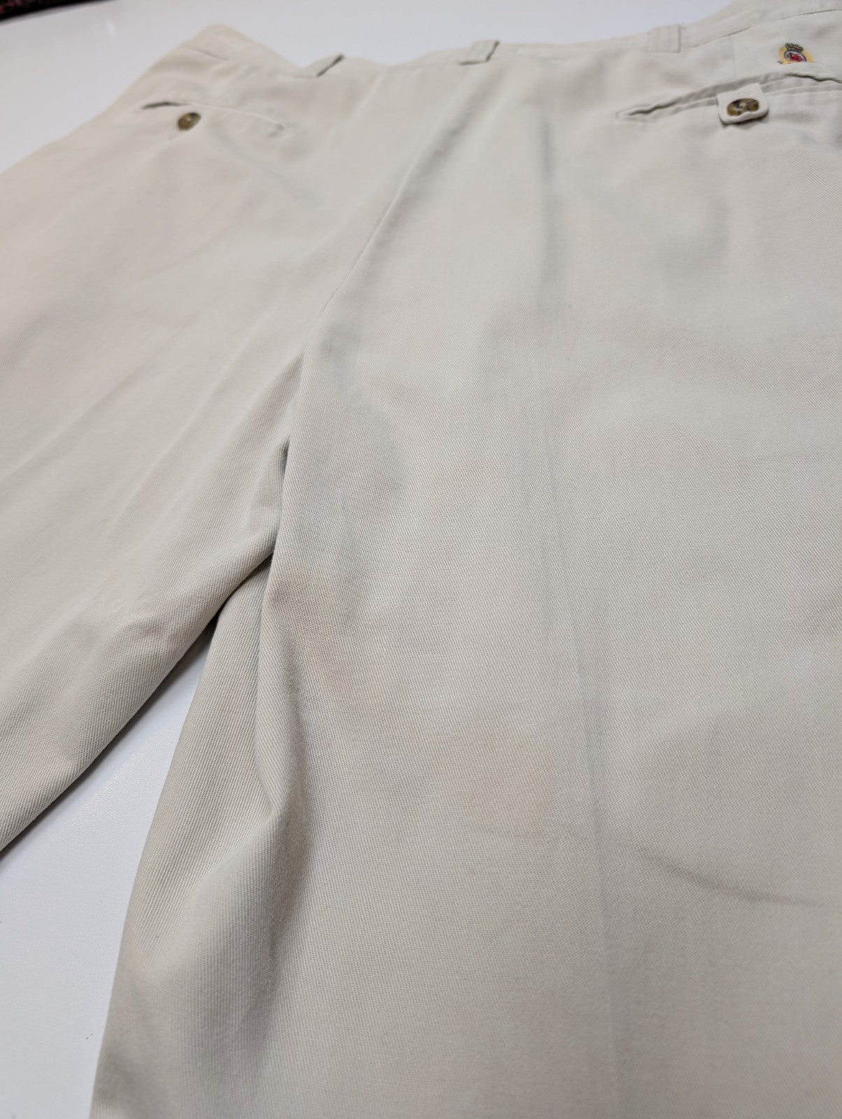 Pantalon Chino Vintage TOMMY HILFIGER Crème 🏷️ Taille W38 (Taille 44cm)