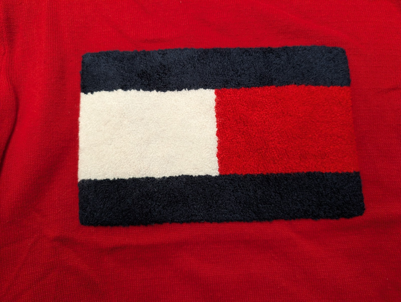 Pull TOMMY HILFIGER Bleu Marine Logo Géant Relief Taille M Coton Homme