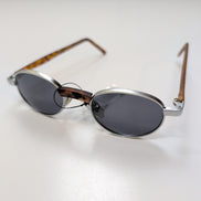 Lunettes de soleil Y2K Ovales Gris Satiné Branches Fines Effet Bois