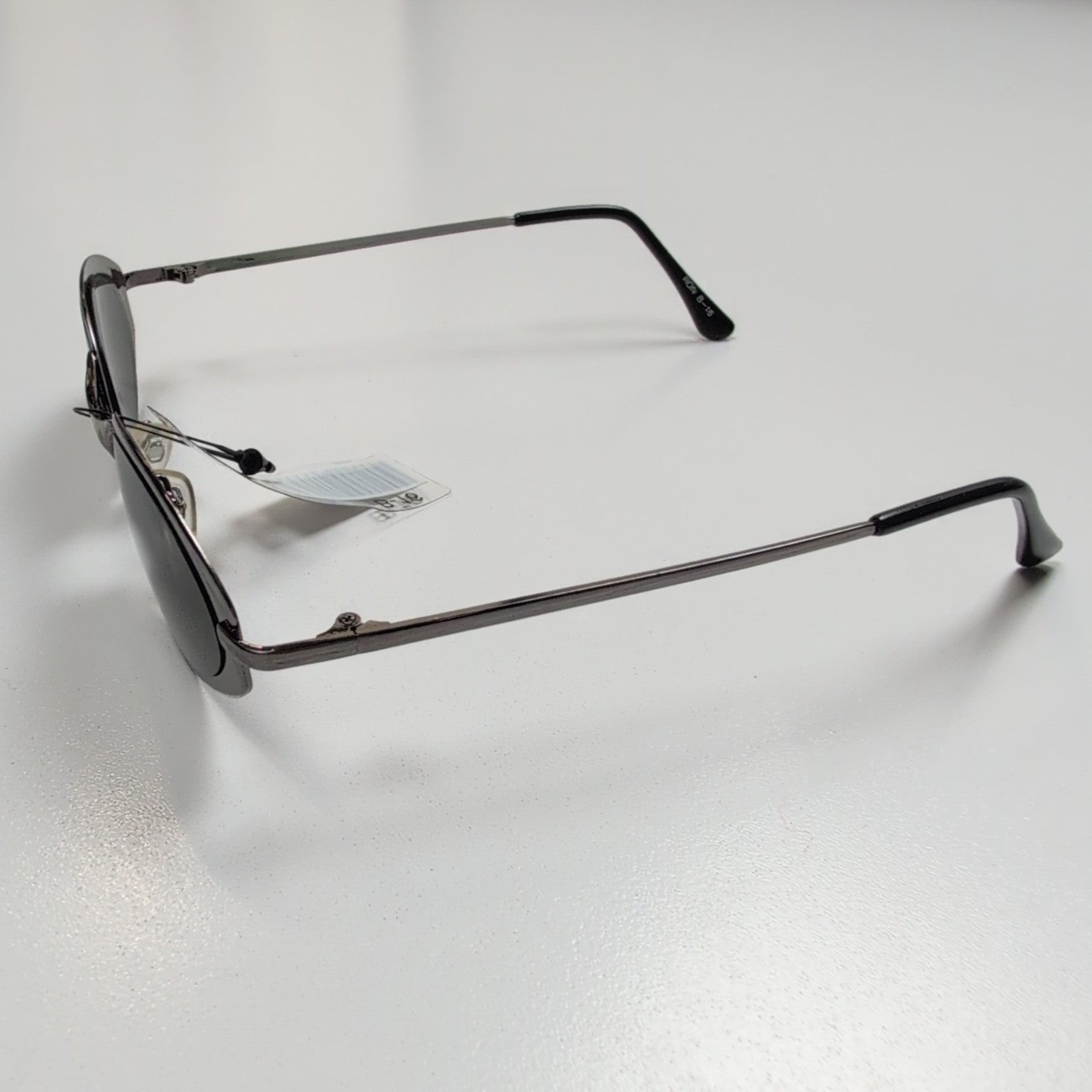 Lunettes de soleil Y2K Ovales Métal Chromé Gris Branches Fines teintées vertes