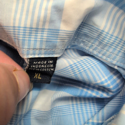 Chemise nautica bleu à carreaux Manche courte Taille XL Une poche logo bred bleu