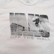 T-shirt Vans L Classic Fit Blanc Off The Wall Skateboard 100% Coton