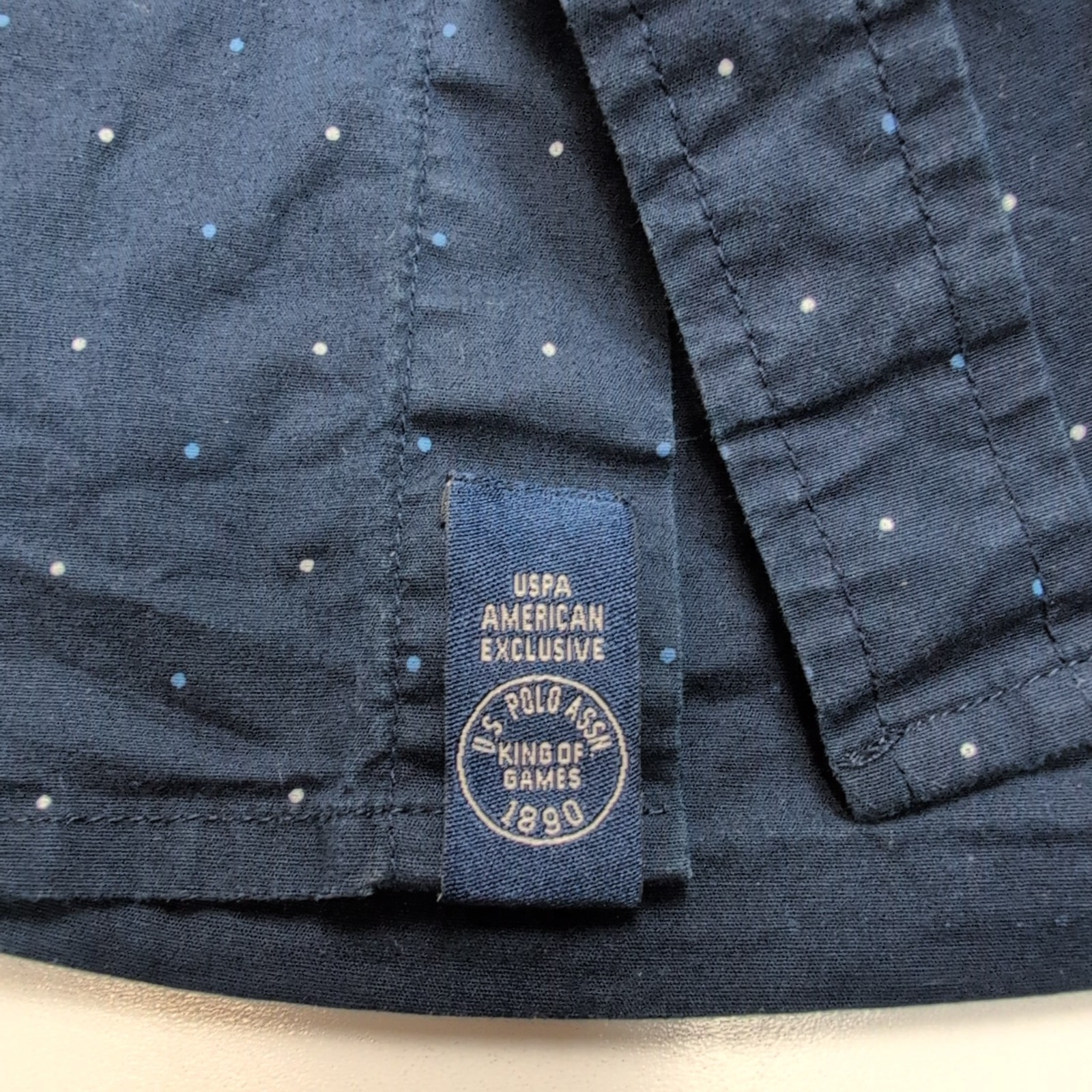 Chemise U.S. Polo Assn Slim Fit Stretch Bleu Marine Pois Taille M manches courte