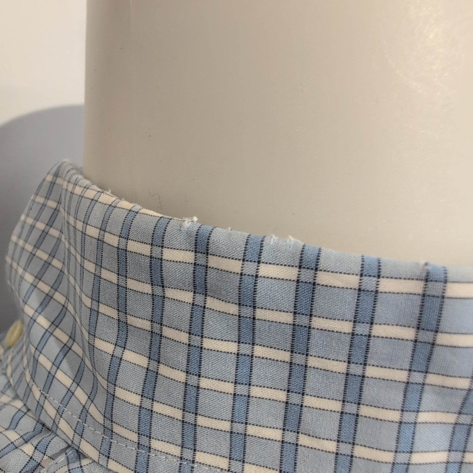 Chemise Lacoste bleue à carreaux minimaliste boutons gravés crocodile S