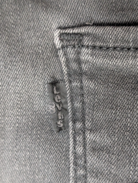 Jean Levi's 710 Super Skinny Femme Noir W30 L30 T38 - Look Grunge