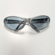 KAKIKO Lunettes de Soleil Ovales Gris Brillant Y2K Verres Légèrement Teintés