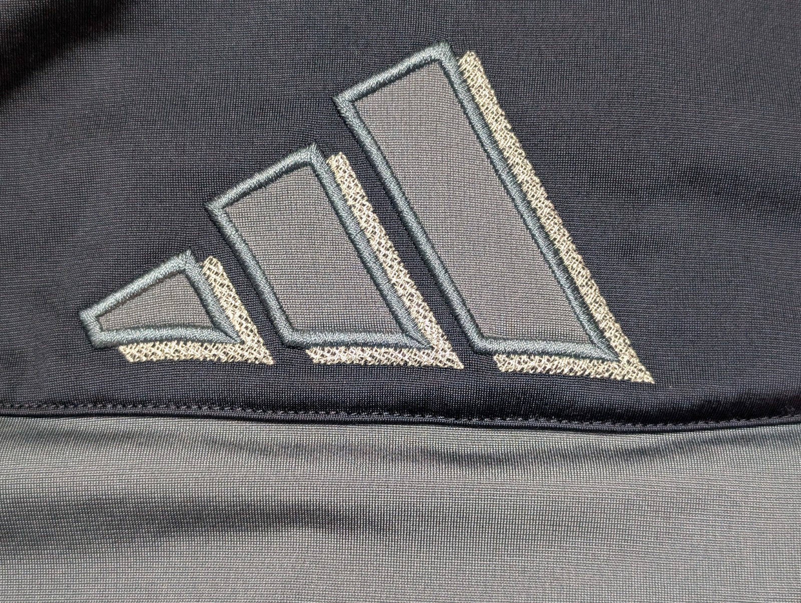 Veste Adidas Grise Taille XL (Taille Grand - voir mesures) Zips Poignets Sport