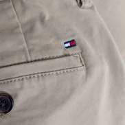 Pantalon chino Tommy Hilfiger stretch crème taille W33xL30 #28ct