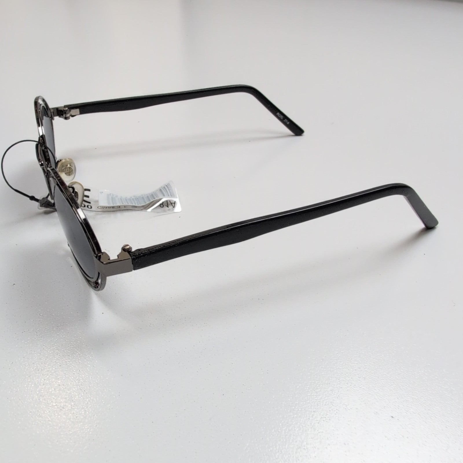 Lunettes de soleil Y2K Branche semi large Métal et PVC Noir Gris