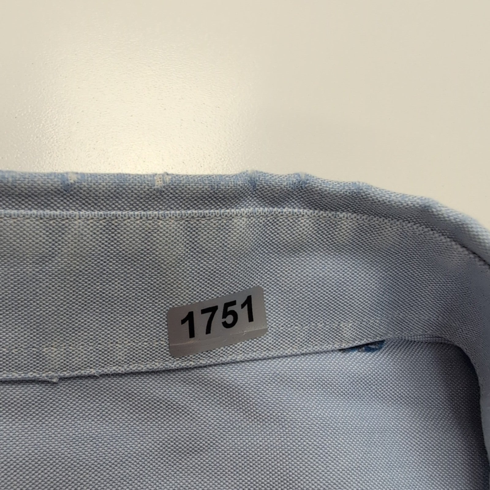 Chemise Burberry L/XL Bleu Clair Logo Brodé Boutons Gravés Coton Manches longues