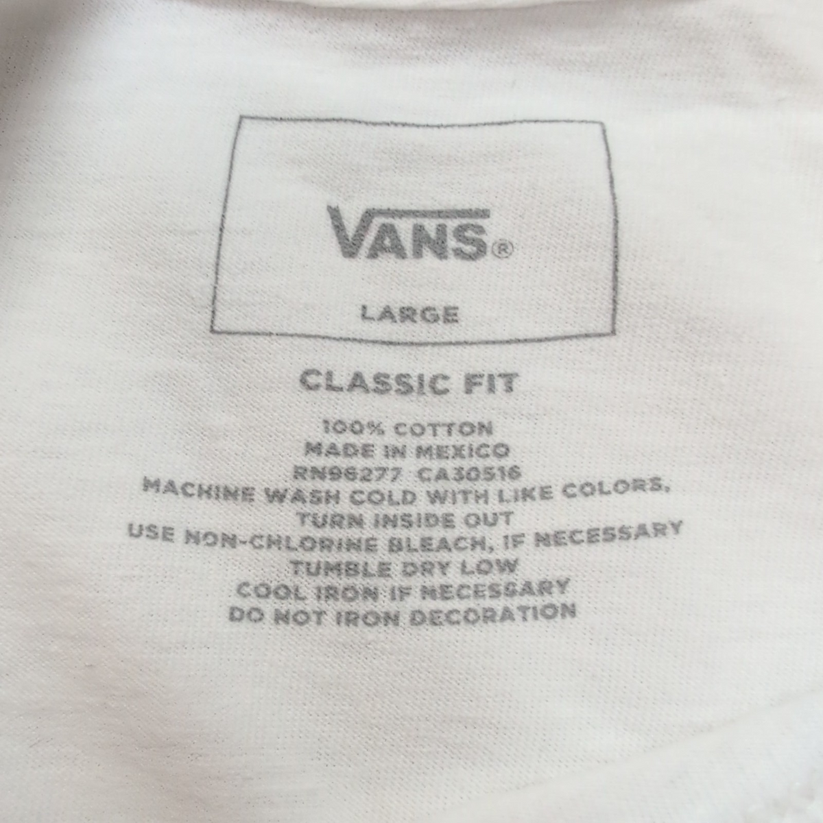 T-shirt Vans L Classic Fit Blanc Off The Wall Skateboard 100% Coton