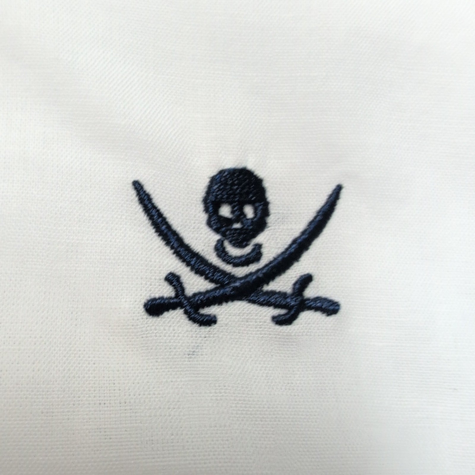 Chemise The Time Of Bocha L Neuve Étiquette Blanc Coton Logo Pirate Tête de mort