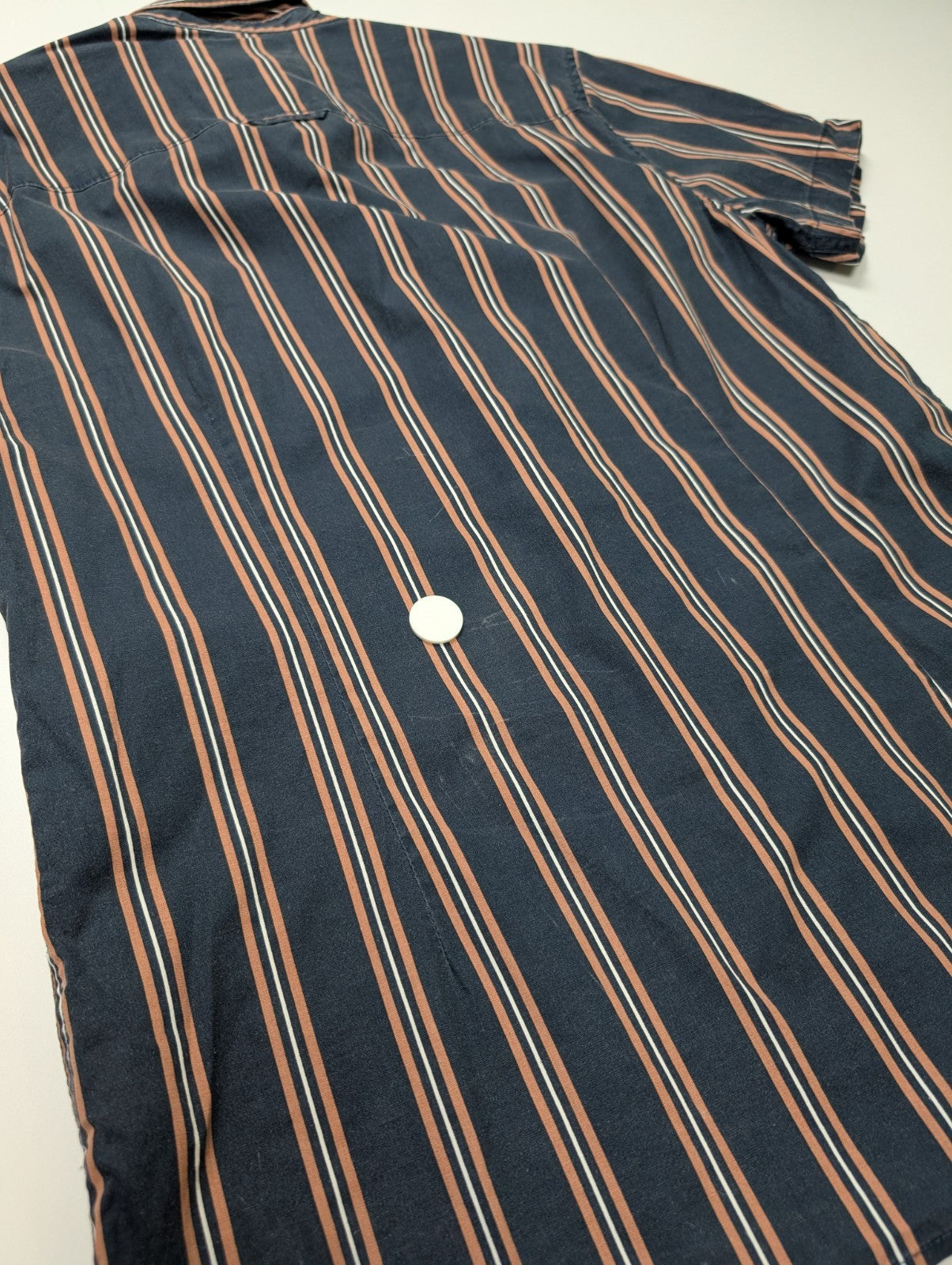 Chemise manches courtes Guess noir à rayures taille M #119msch