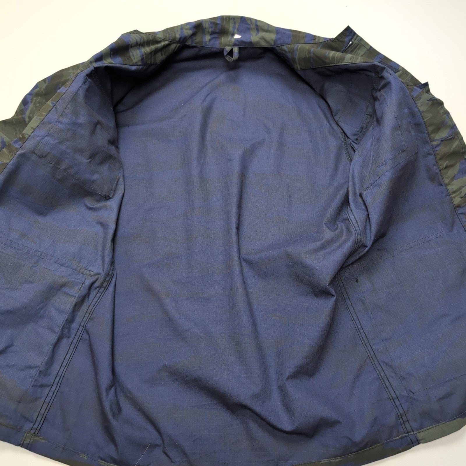 Veste militaire camouflage bleu marine kaki Taille M Army Combat
