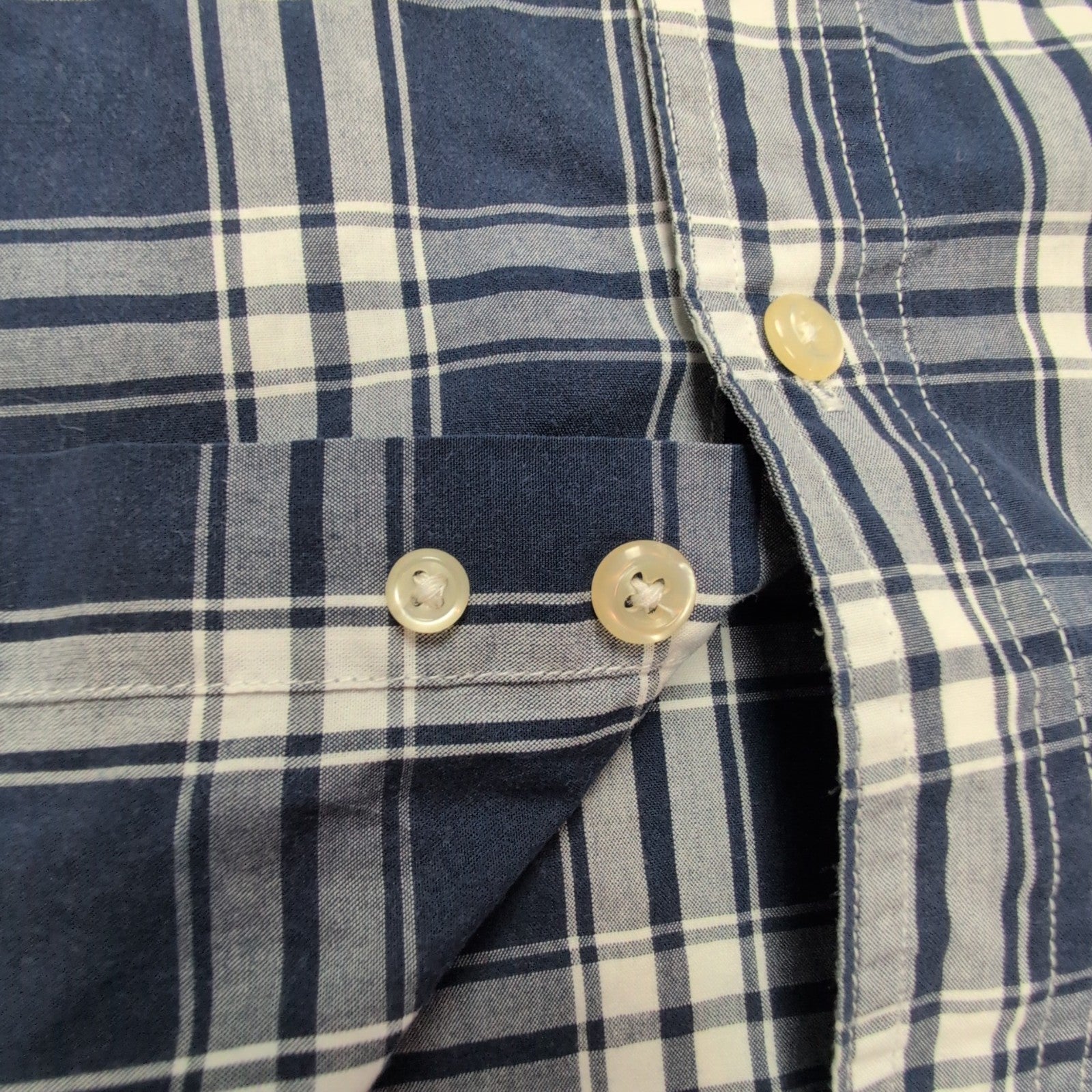 Chemise CHAPS à carreaux bleu marine manches courtes taille L #127e
