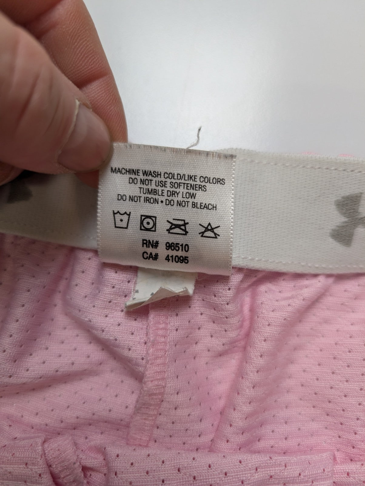 Short Under Armour Textile Perforé Rose - Femme Taille M