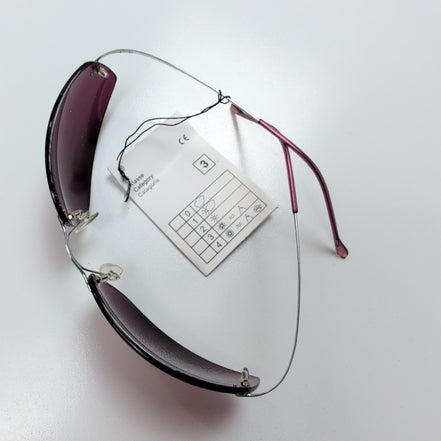 Lunettes de soleil ovales bordeaux Y2K branche fine métal gris 🍷