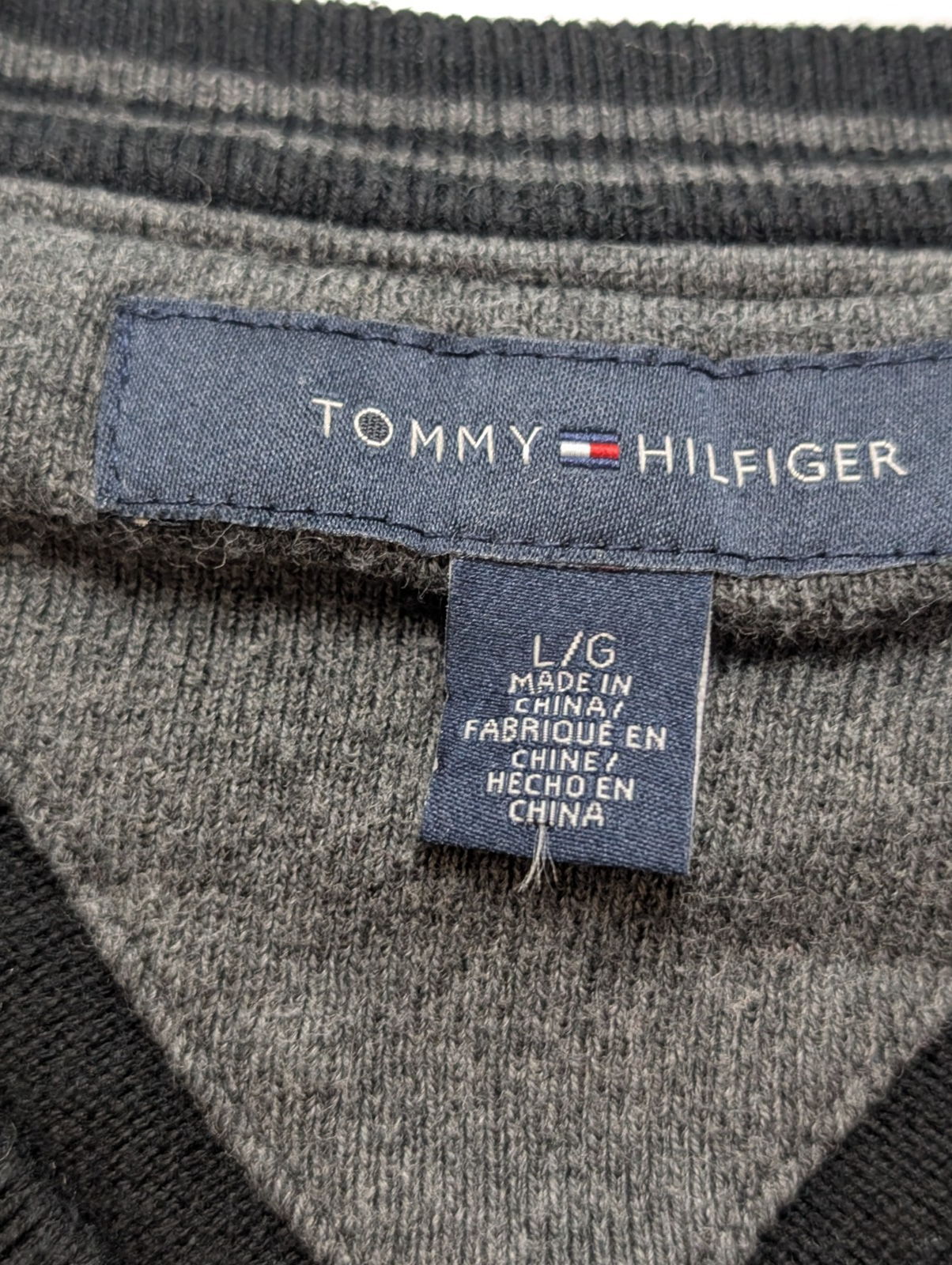 Pull Tommy Hilfiger Homme Col V Noir Profond - Taille L