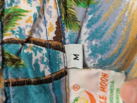 Chemise hawaïenne Pineapple Moon palmiers manches courtes taille M