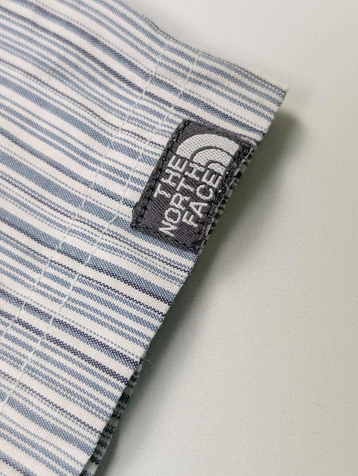 Chemise manches courtes The North Face bleue à rayures taille M #111msch