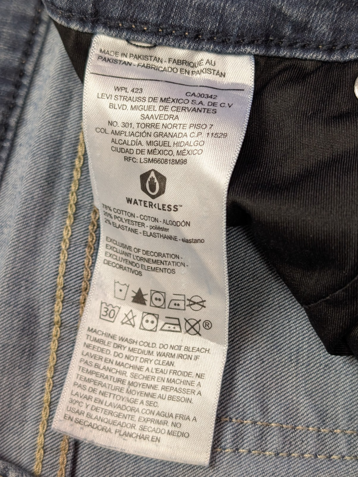 Jean Levi's Signature Femme Bleu Ultra Stretch W33 L30 État Impeccable