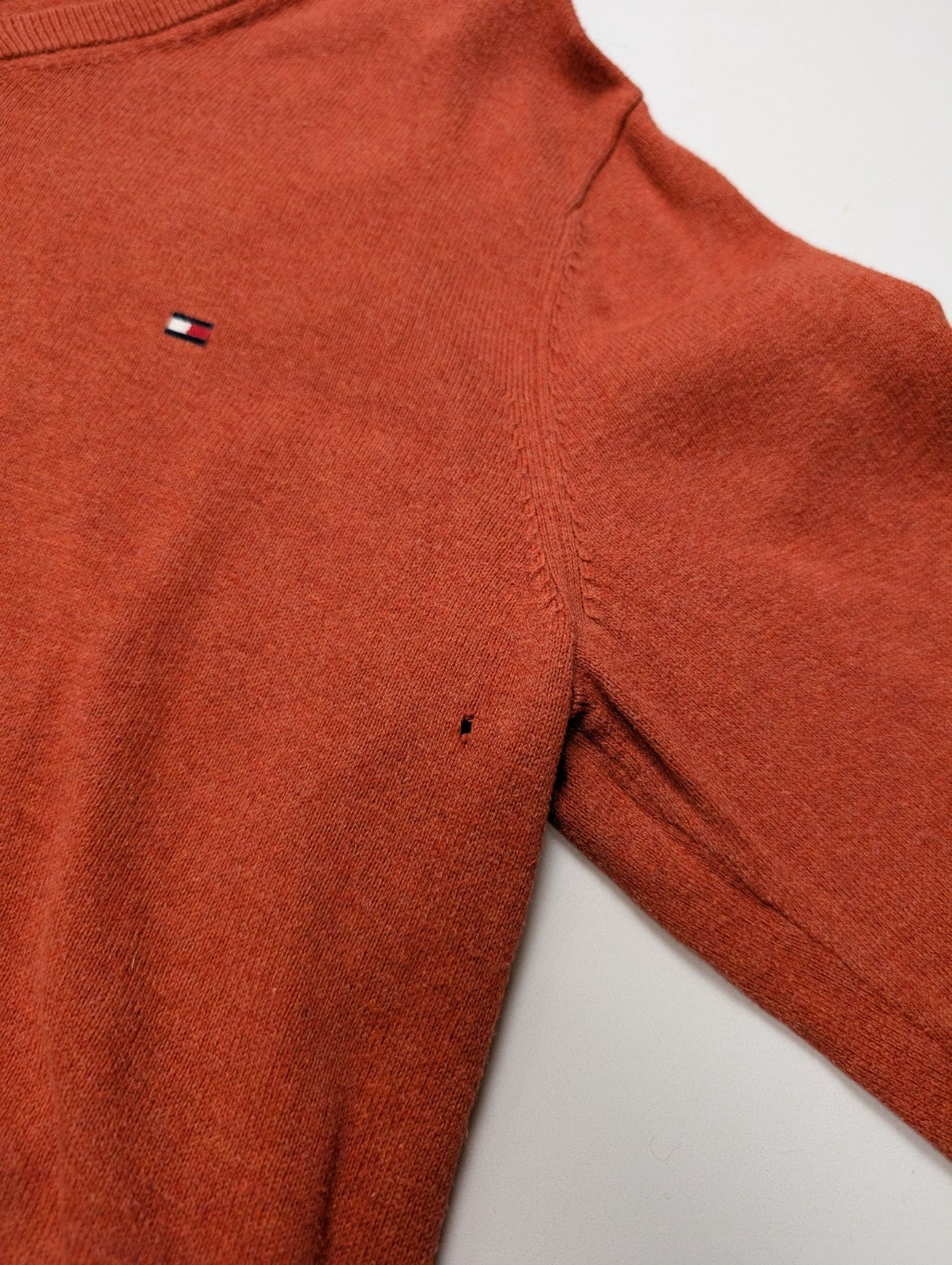 Pull Tommy Hilfiger Orange Foncé Coton & Cachemire Col V - Taille S