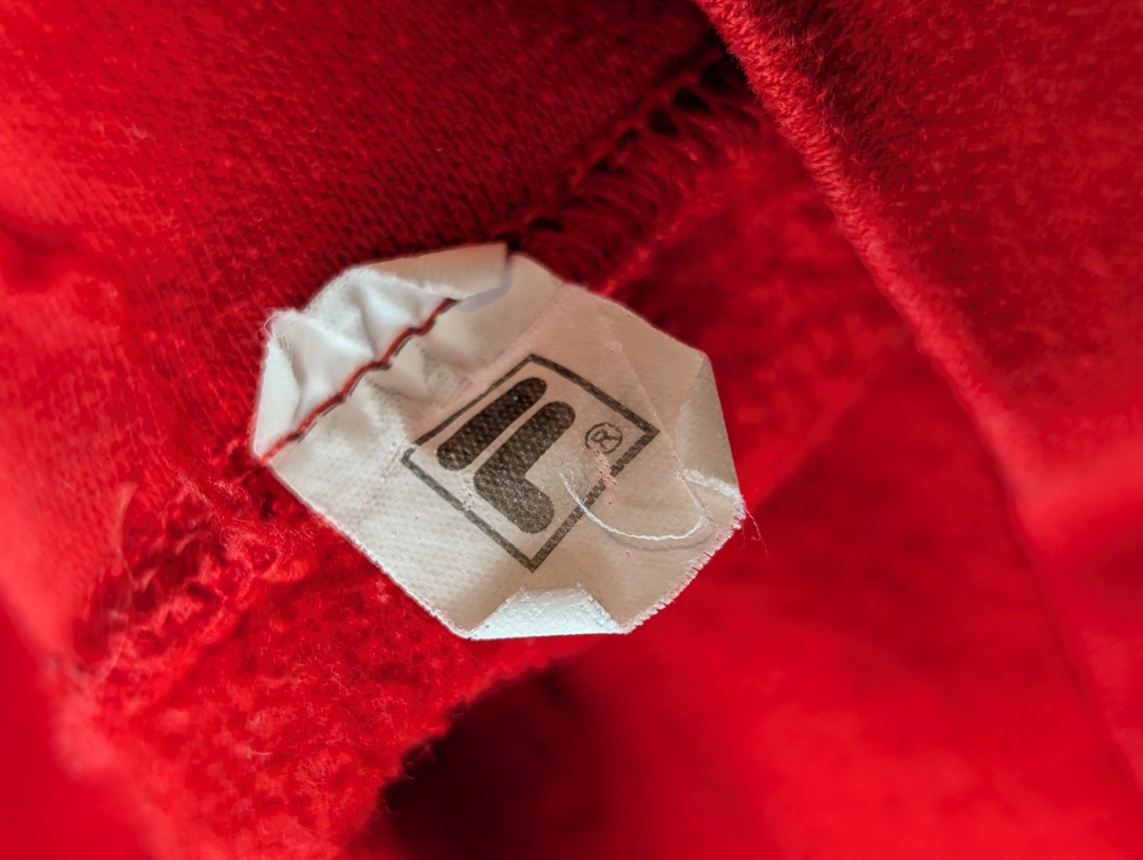 Sweat Fila Vintage T. M Col Rond Rouge | Multi-Logos Manches | TBE