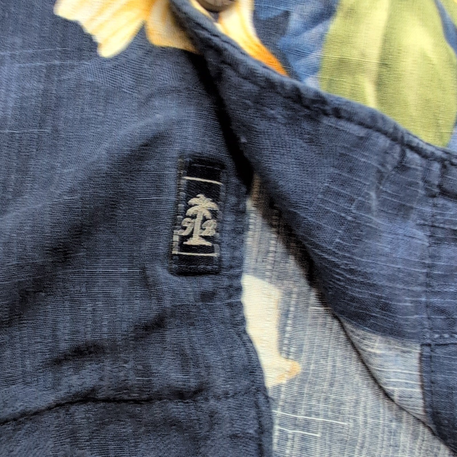 Chemise hawaïenne Tommy Bahama M bleu marine fleurie 100% soie manches courtes
