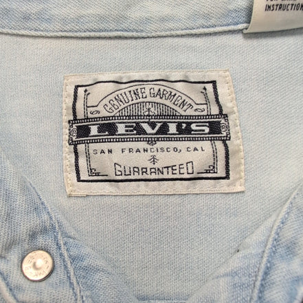 Chemise en jean Levi's bleu clair modèle rare à surcoutures Taille M