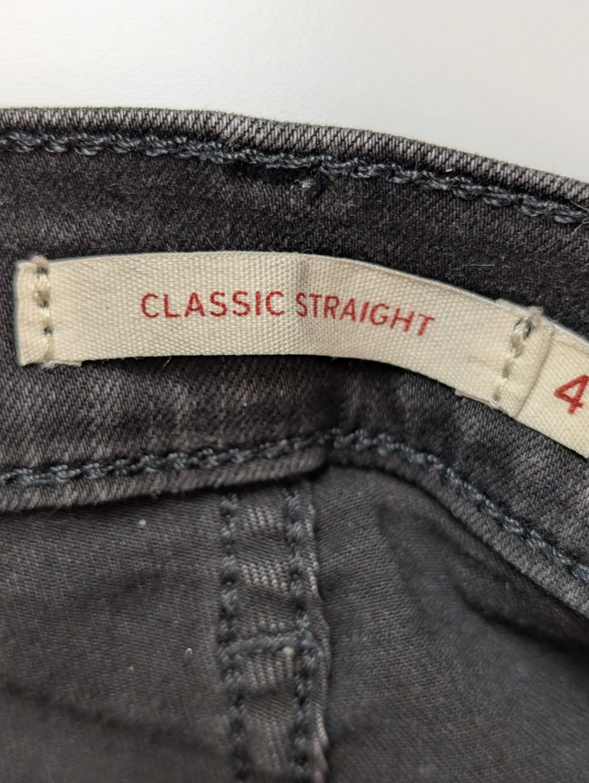 Jean Levi's Femme Noir Classic Straight Ultra Stretch W27 L32 Élégant 🌟👖