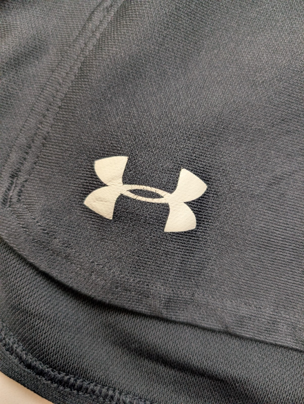 Short Under Armour Noir avec Poches - Femme Taille L