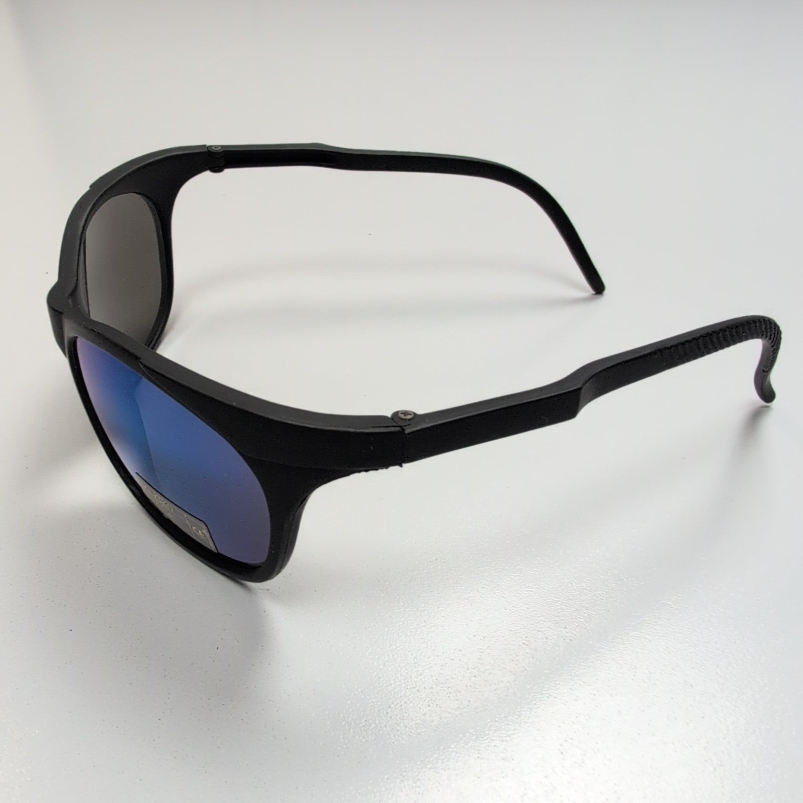Lunettes de soleil Masque Noir Mat Verres Iridium Bleu Miroir Y2K