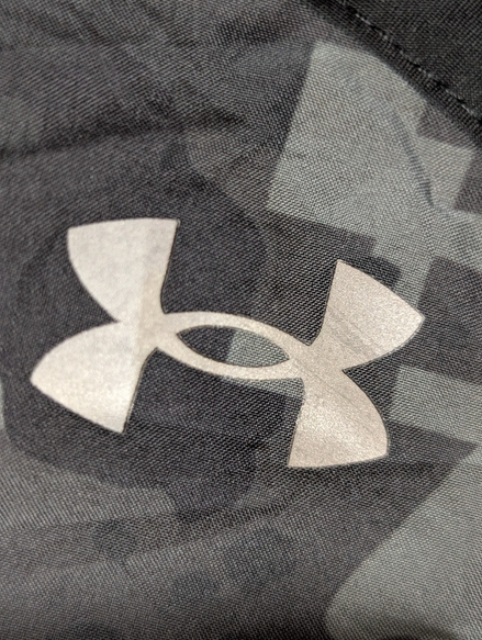 Short Under Armour HeatGear Camouflage Kaki & Noir - Femme Taille S