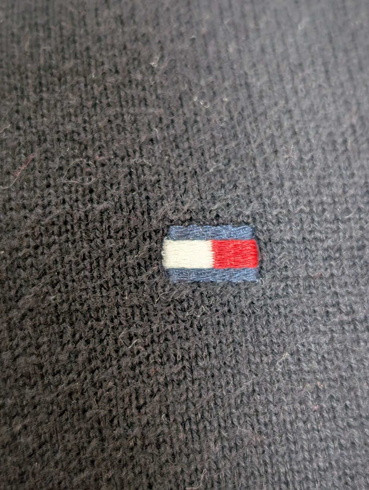 Pull Tommy Hilfiger Col V Noir Profond Manches Longues - Taille L