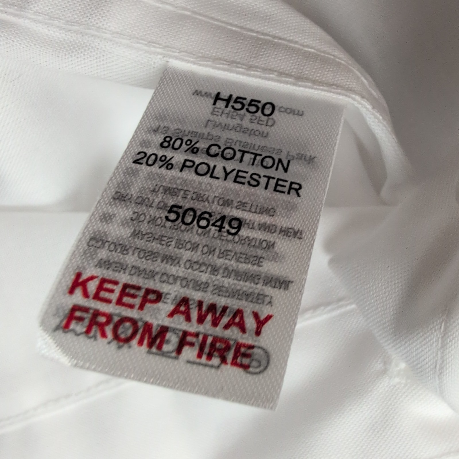 Chemise HENBURY S/M 14 1/2 blanche unie coton polyester neuve sans étiquette