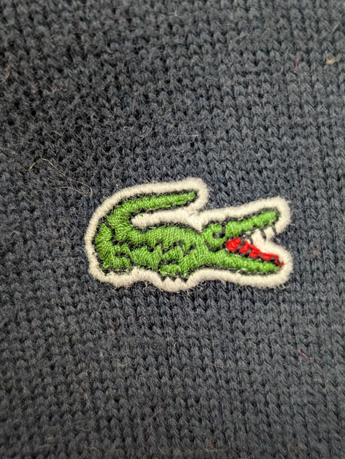 Pull Lacoste XXL Taille 7 bleu marine rayures rouge blanc col V 100% coton