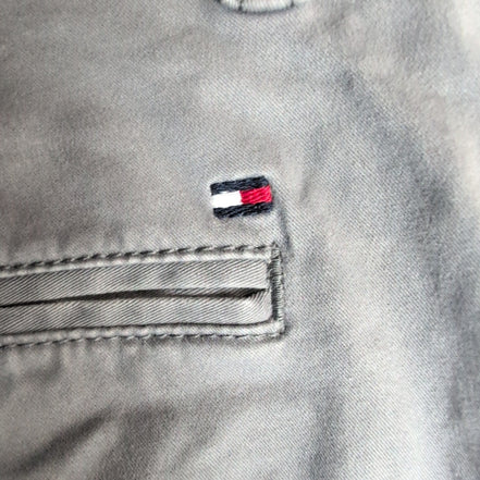 Pantalon chino Tommy Hilfiger stretch gris taille W30xL32 FR40 #50ct