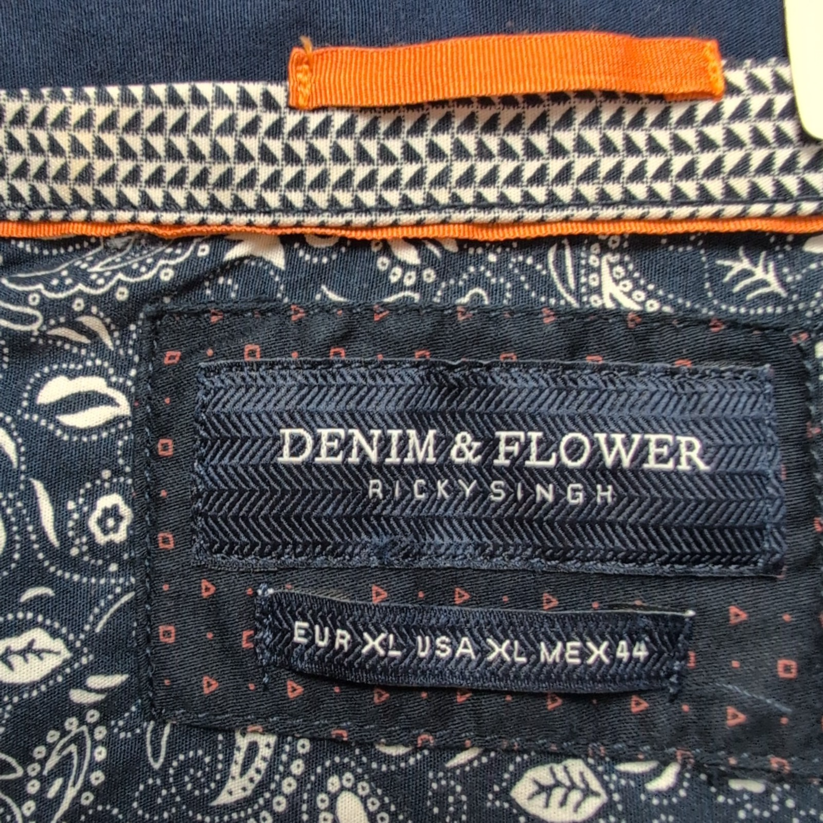 Chemise Denim & Flower Manches Longues Bleu Marine Motifs Coupe Cintrée T. XL