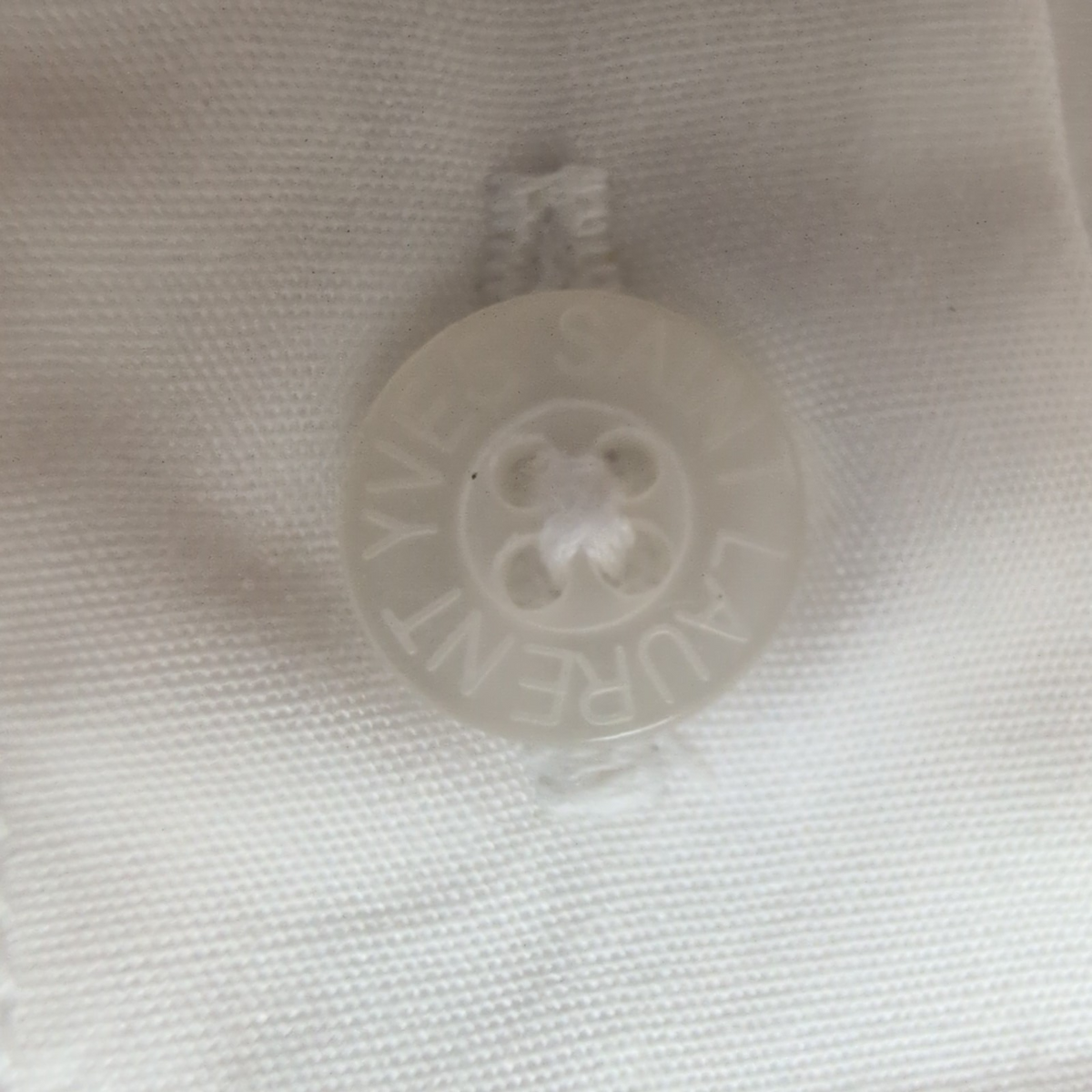 Chemise Yves Saint Laurent XL Blanche Logo Brodé Manches Courtes Poche