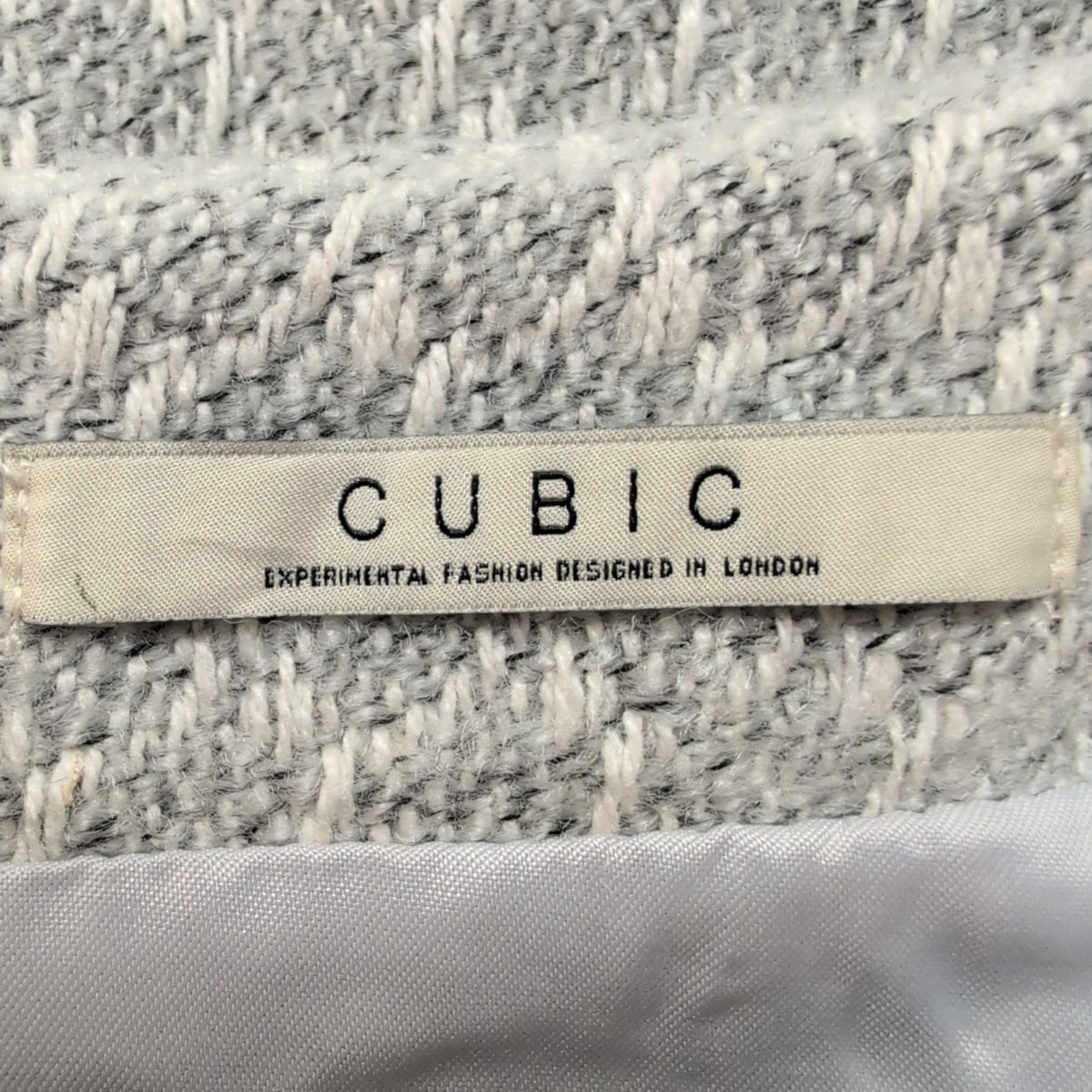 Mini Jupe Femme M Cubic Gris Blanc Doublée Chaude Neuve Sans Étiquette